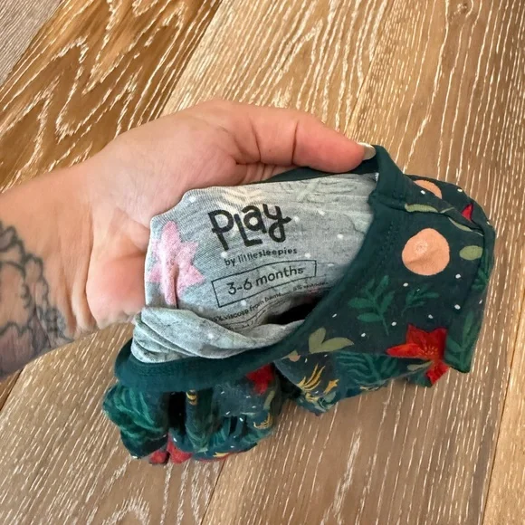 Baby girl little sleepies bamboo Christmas dress - Picture 2 of 5